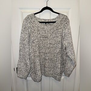 Elegant Women's Knit Pullover - Black and White